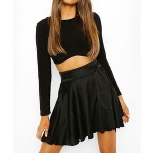 Brand new size small womens skirt